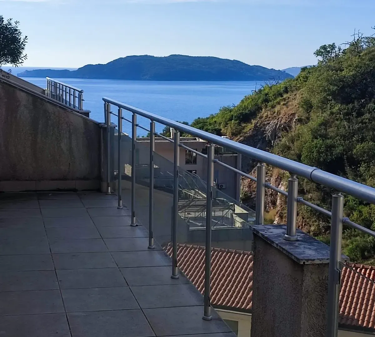 Sale, one bedroom apartment, 66m², Petrovac, Budva