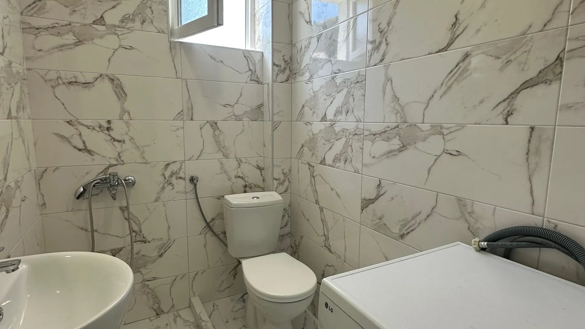 Rent, one bedroom apartment, 38m², Seljanovo, Tivat