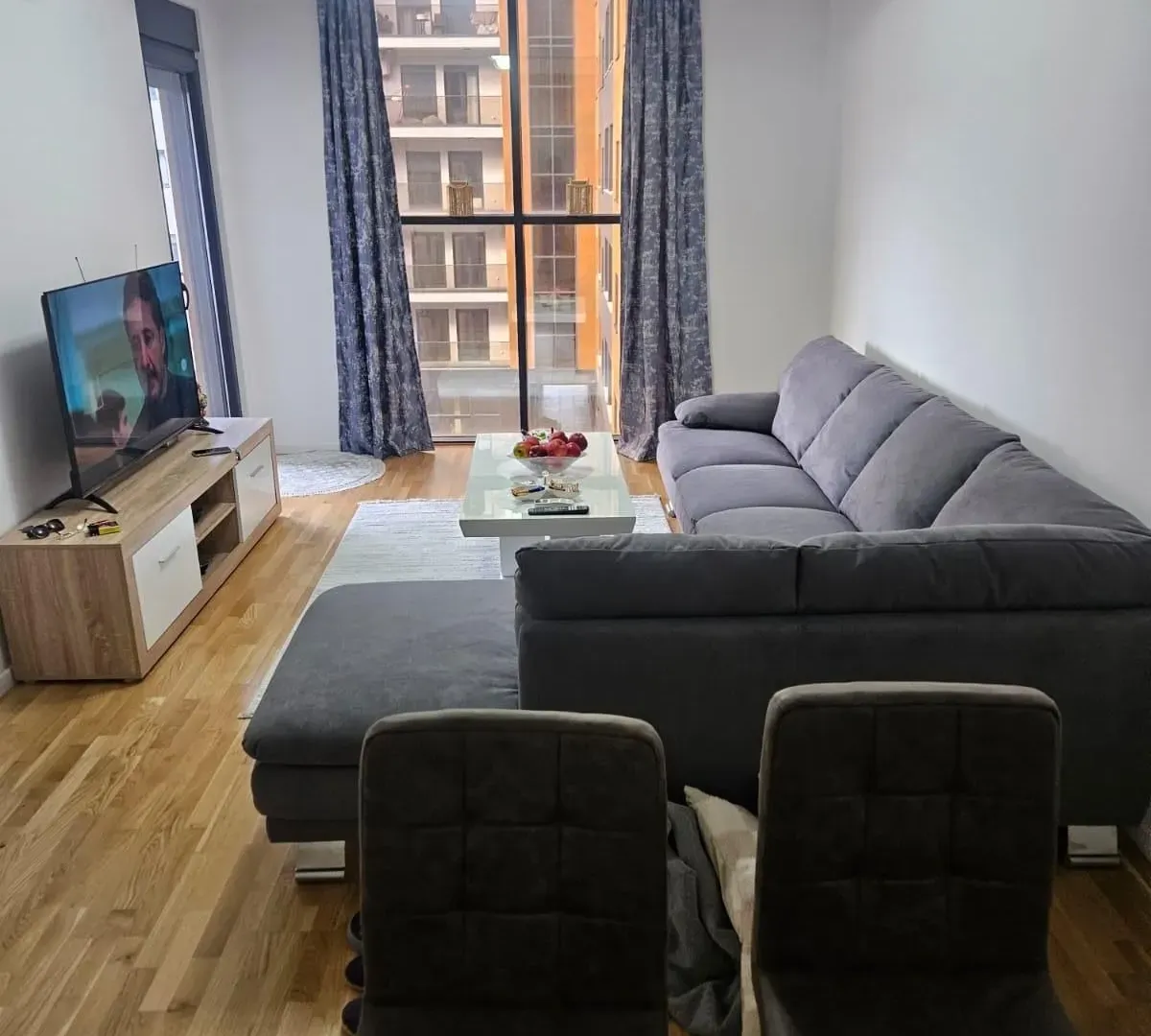 Izdavanje, dvosoban stan, 65m², Stari Aerodrom, Podgorica