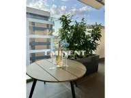 Izdavanje, trosoban stan, 205m², Novi Beograd Blok 65, Novi Beograd Sve Podlokacije - image 2