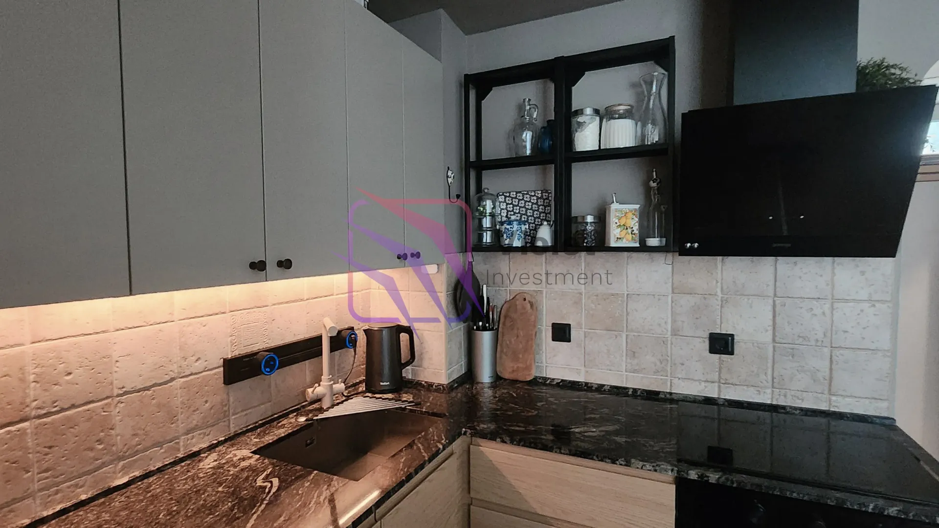 Prodaja, trosoban stan, 75m², Dobrota, Kotor