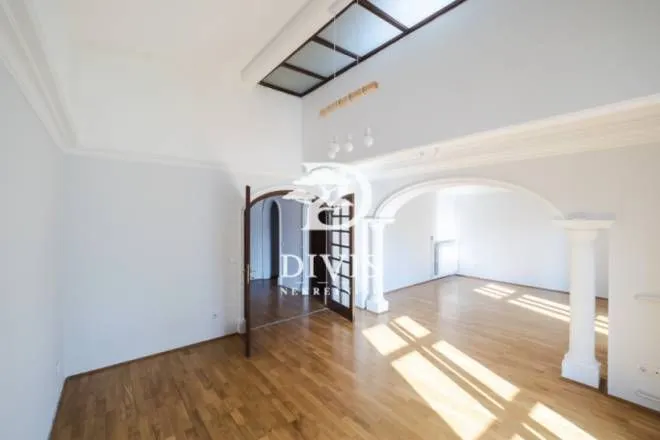 Izdavanje, kuća, 550m², Autokomanda, Voždovac Sve Podlokacije