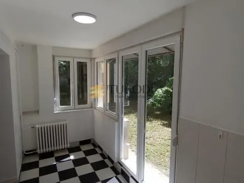 Prodaja, jednosoban stan, 36m², Stari grad, Novi Sad - image 6