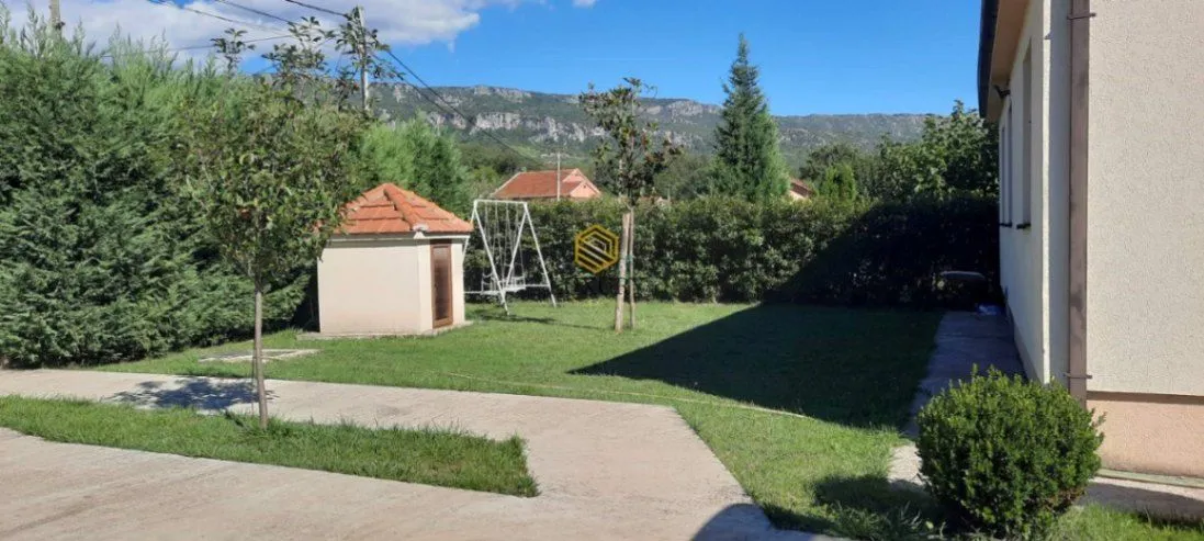 Rent, house, 140m², Donji Martinići, Danilovgrad