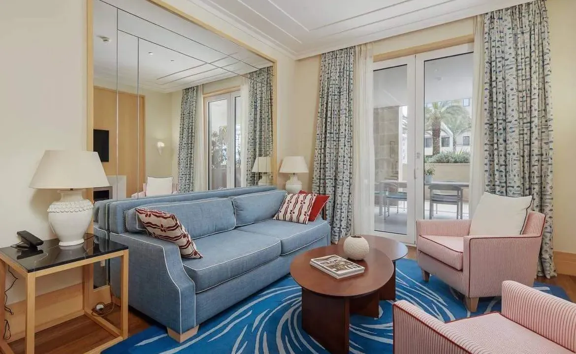 Prodaja, trosoban stan, 200m², Tivat, Crna Gora