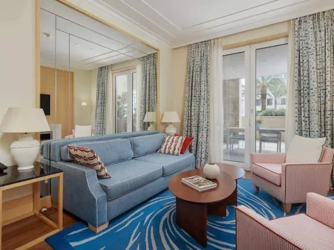 Prodaja, trosoban stan, 200m², Tivat, Crna Gora