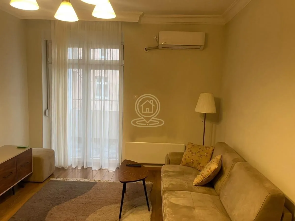 Rent, two bedroom apartment, 41m², Stari Grad, Beograd