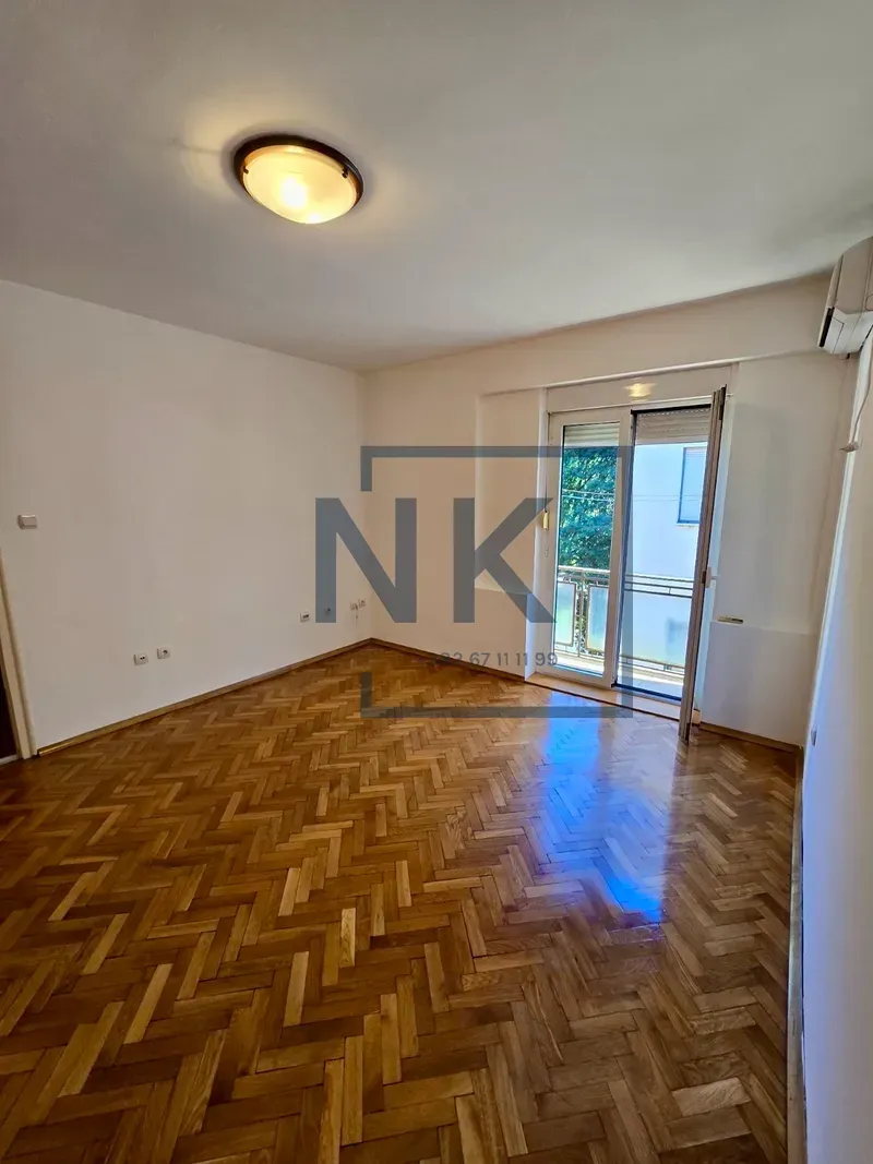Izdavanje, jednosoban stan, 49m², Centar, Podgorica