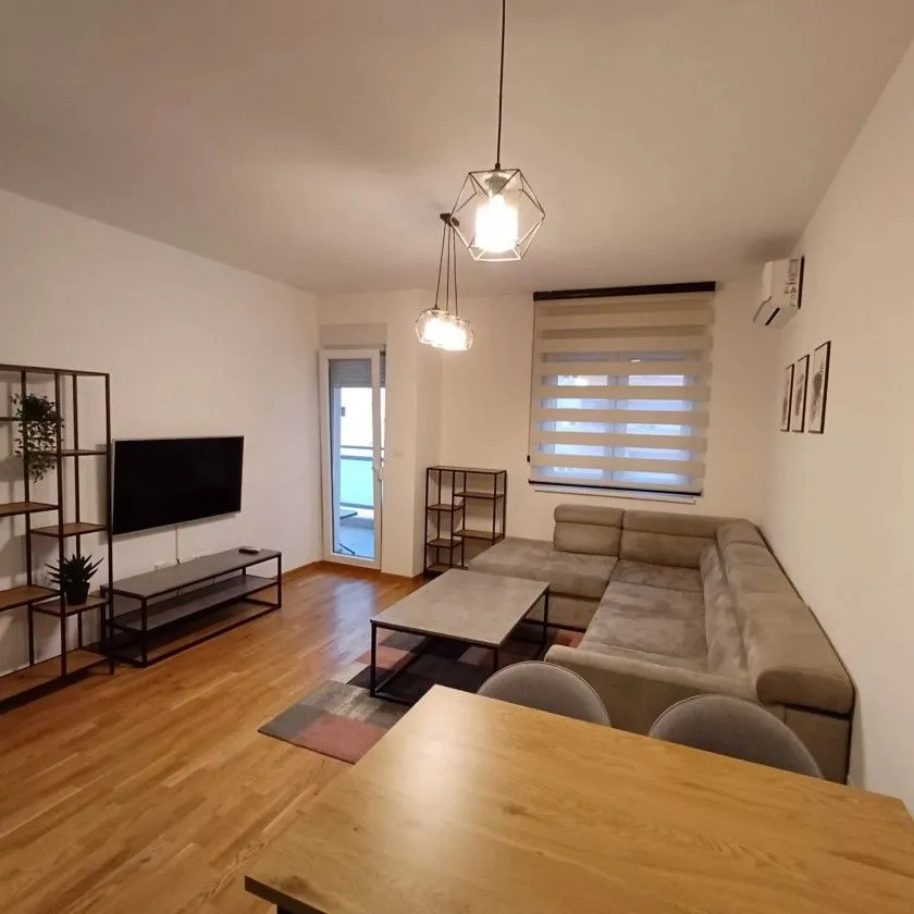 Rent, one bedroom apartment, 45m², City Kej, Podgorica