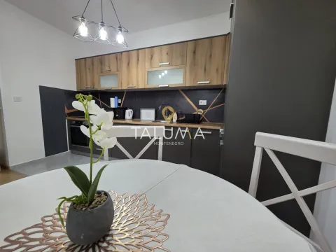 Izdavanje, dvosoban stan, 68m², Stara Varoš, Podgorica - image 2