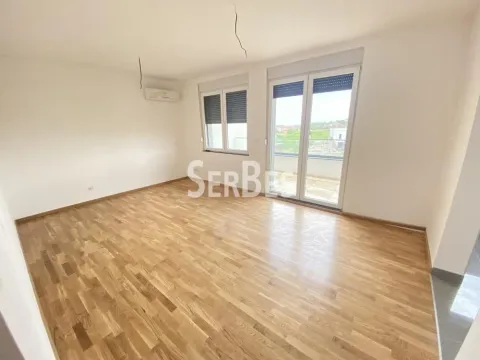 Prodaja, četvorosoban stan, 85m², Alibegovac, Petrovaradin - image 7
