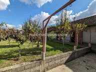 Prodaja, kuća, 220m², Zemun Ugrinovci, Zemun Sve Podlokacije - image 10