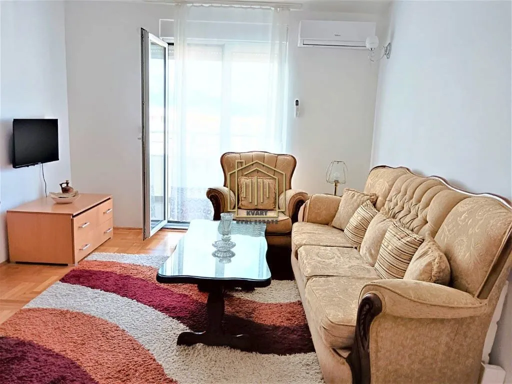 Izdavanje, jednosoban stan, 42m², Stari Aerodrom, Podgorica