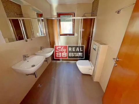 Izdavanje, kuća, 350m², Savski Venac, Beograd - image 13