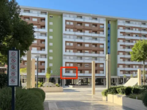 Izdavanje, jednosoban stan, 43m², Central Point, Podgorica - image 7