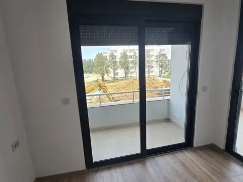 Prodaja, jednosoban stan, 65m², Velika Plaža, Ulcinj - image 6