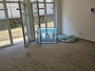 Izdavanje, poslovni prostor, 32m², Centar, Vranje - image 3