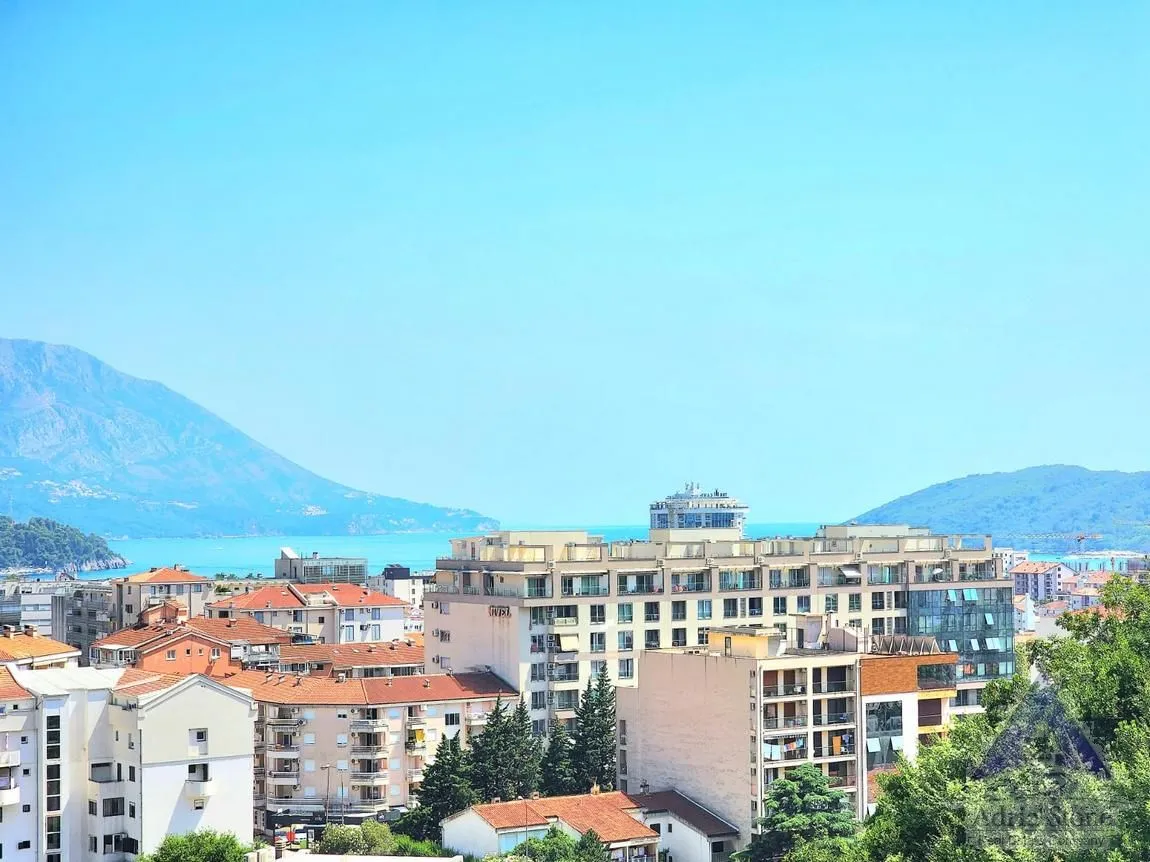 Sale, three bedroom apartment, 130m², Podkošljun, Budva