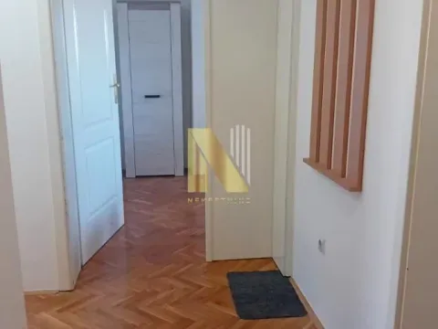 Izdavanje, dvosoban stan, 45m², Centar, Novi Sad - image 11
