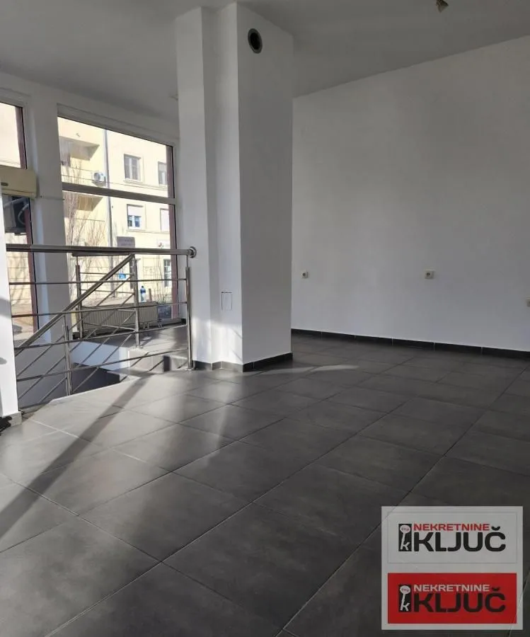 Sale, office space, 58m², Rotkvarija, Novi Sad Sve Podlokacije