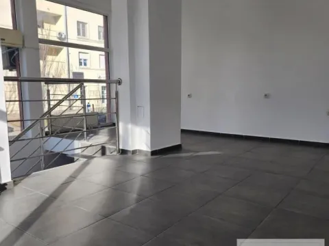 Prodaja, poslovni prostor, 58m², Rotkvarija, Novi Sad Sve Podlokacije - image 2