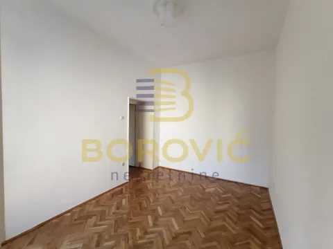 Izdavanje, trosoban stan, 63m², Skadarlija, Beograd - image 6