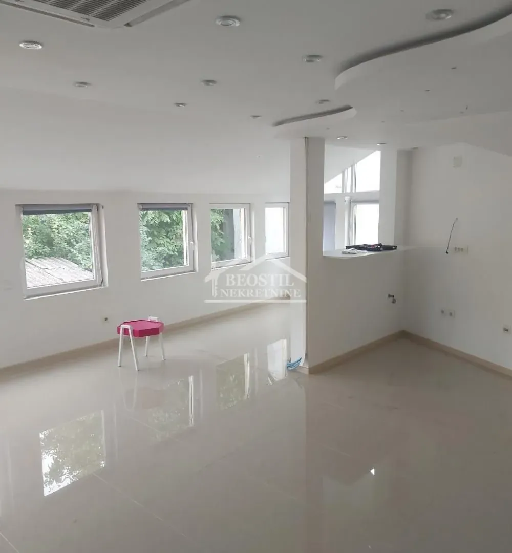 Izdavanje, stan, 180m², Lekino Brdo, Voždovac Sve Podlokacije