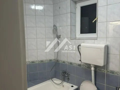 Izdavanje, trosoban stan, 52m², Grbavica, Novi Sad Sve Podlokacije - image 8