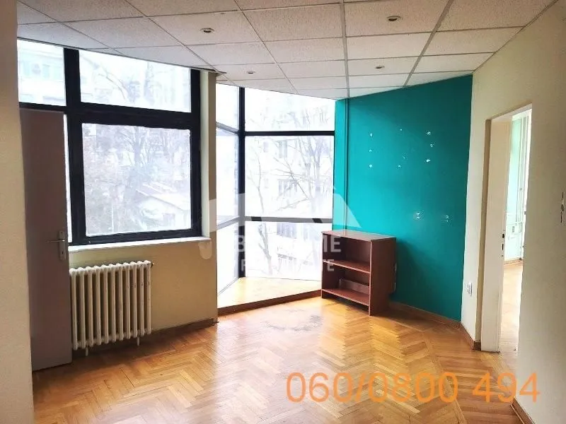 Sale, office space, 315m², Čukarica, Beograd