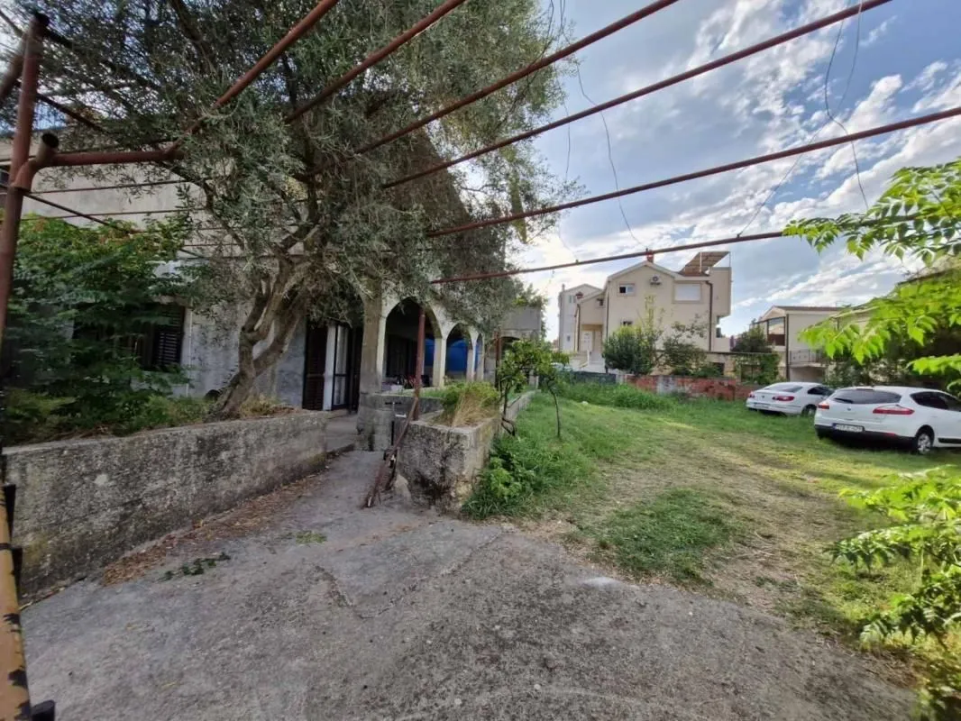 Prodaja, kuća, 230m², Đenovići, Herceg Novi