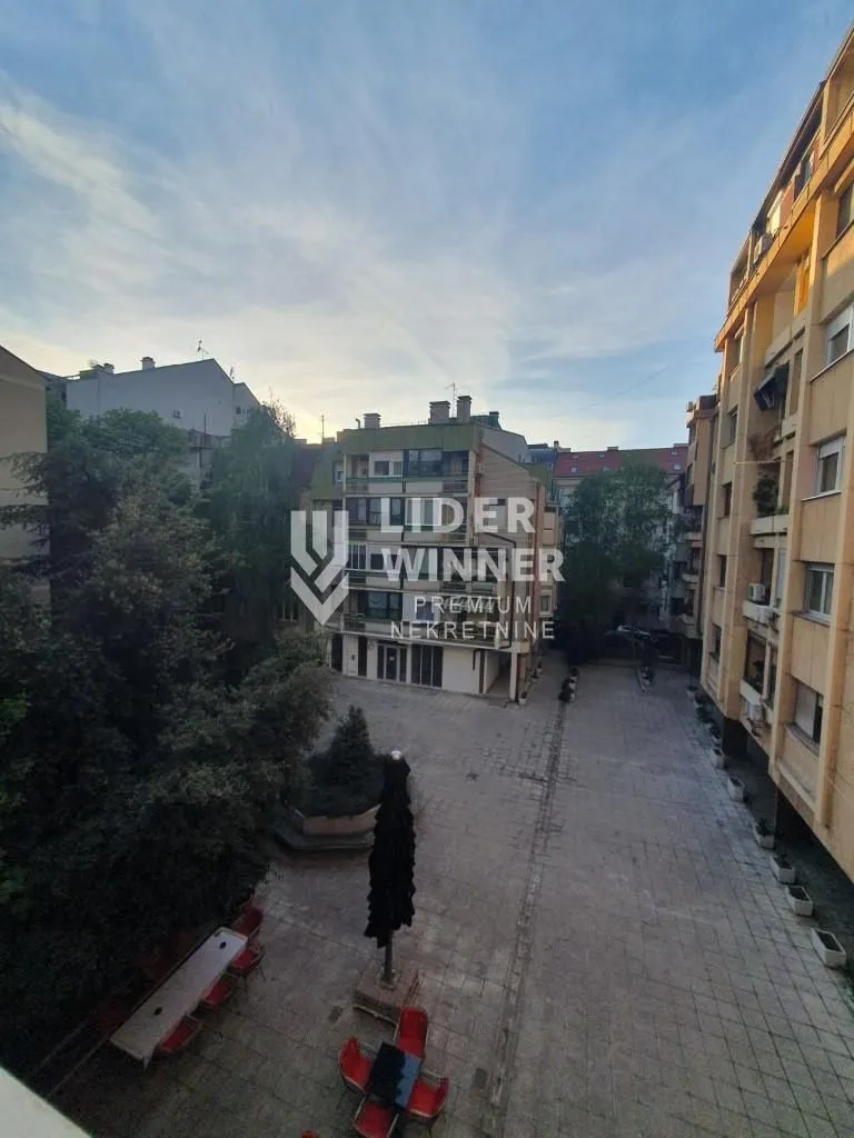 Sale, three bedroom apartment, 76m², Vračar Sve Podlokacije, Beograd