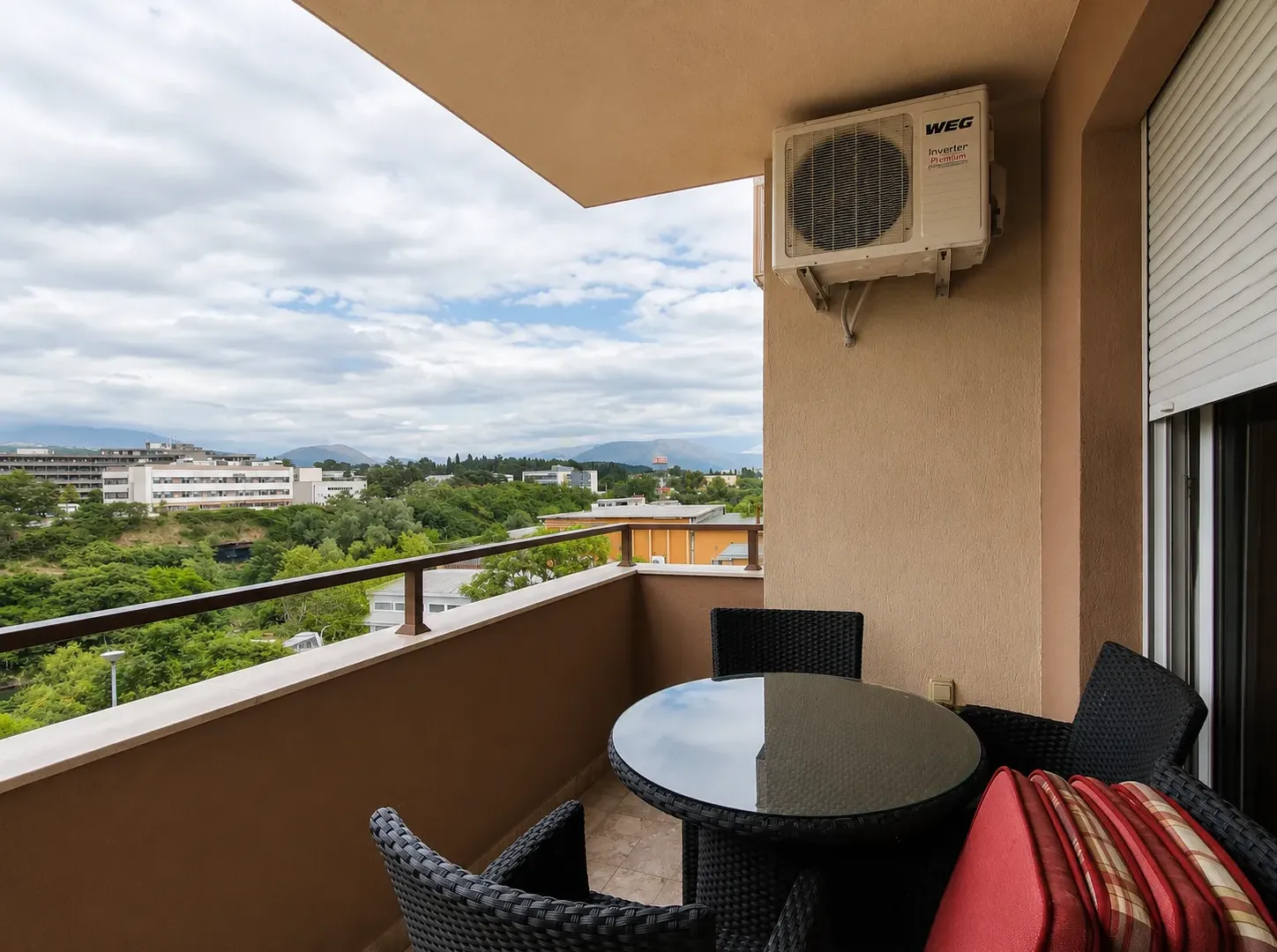 Izdavanje, dvosoban stan, 66m², Zabjelo, Podgorica