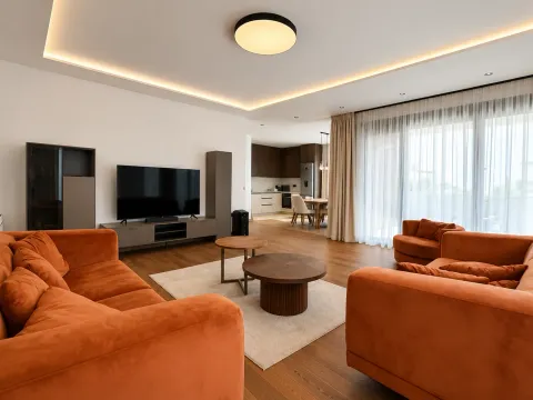 Prodaja, kuća, 225m², Gornja Gorica, Podgorica - image 12