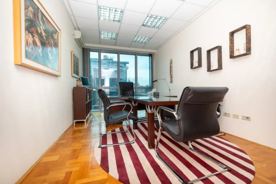 Rent, office space, 77m², Preko Morače, Podgorica