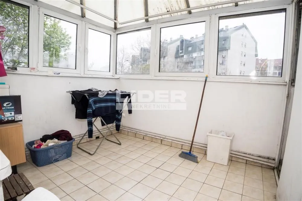 Prodaja, trosoban stan, 69m², Čukarica, Beograd