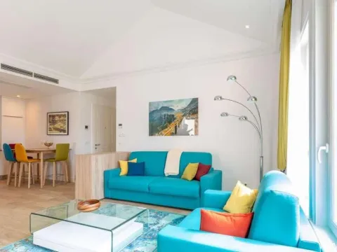 Prodaja, jednosoban stan, 55m², Tivat, Crna Gora - image 1