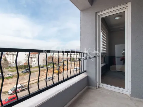 Izdavanje, jednosoban stan, 48m², Stari Aerodrom, Podgorica - image 2