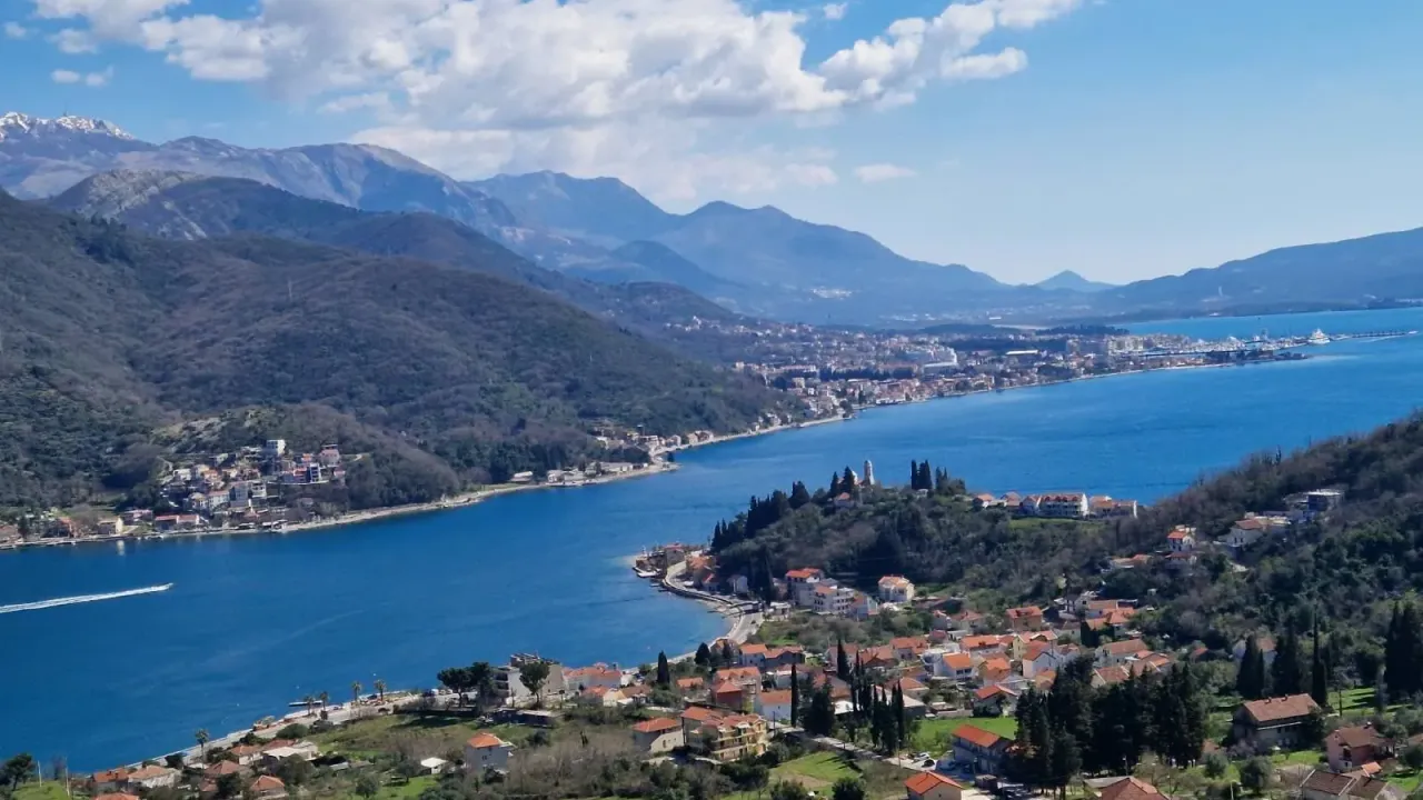 Sale, land lot, 3246m², Herceg Novi, Crna Gora