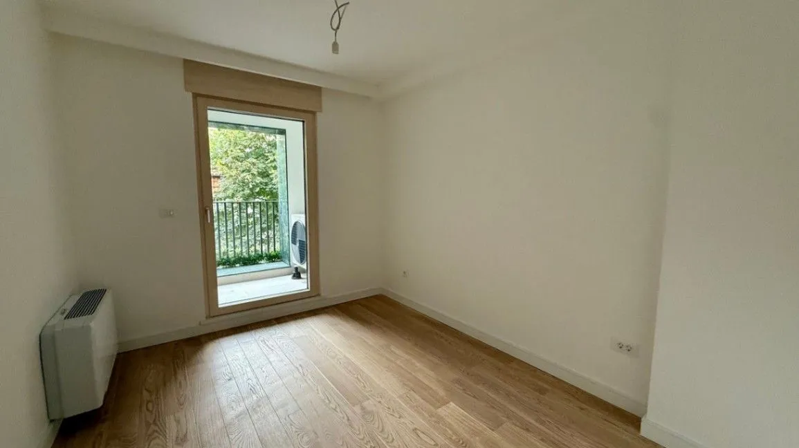 Izdavanje, stan, 125m², Crveni Krst, Beograd