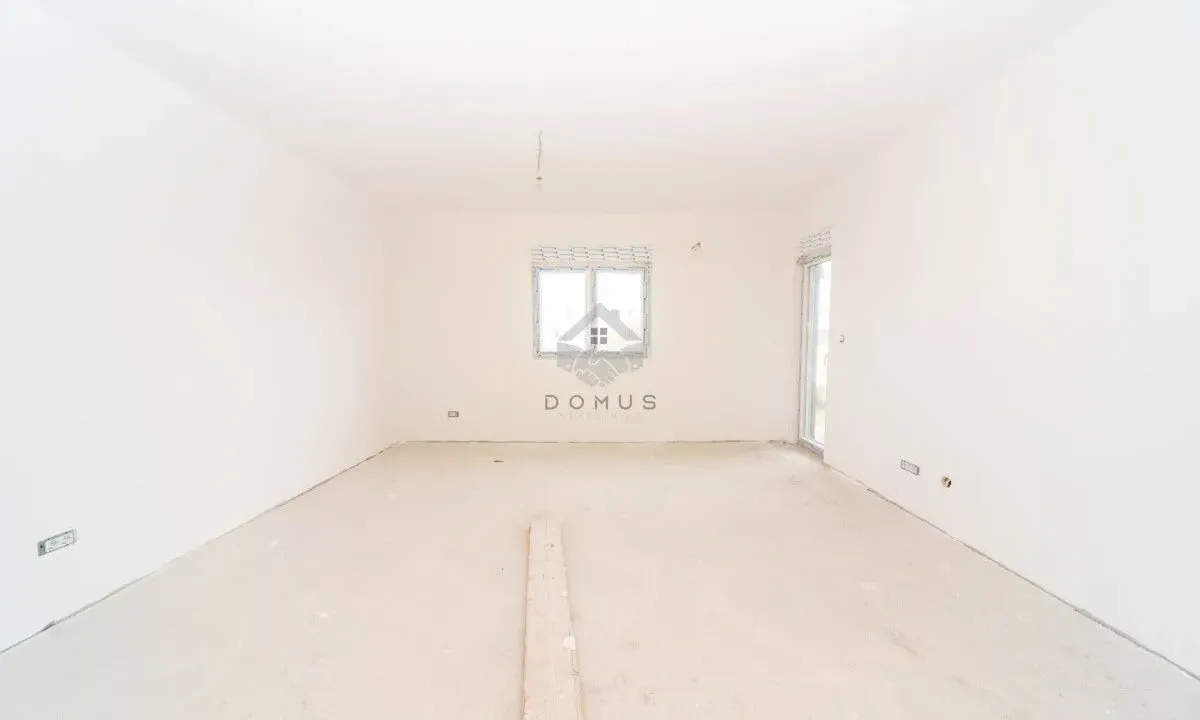 Prodaja, dvosoban stan, 74m², Zabjelo, Podgorica