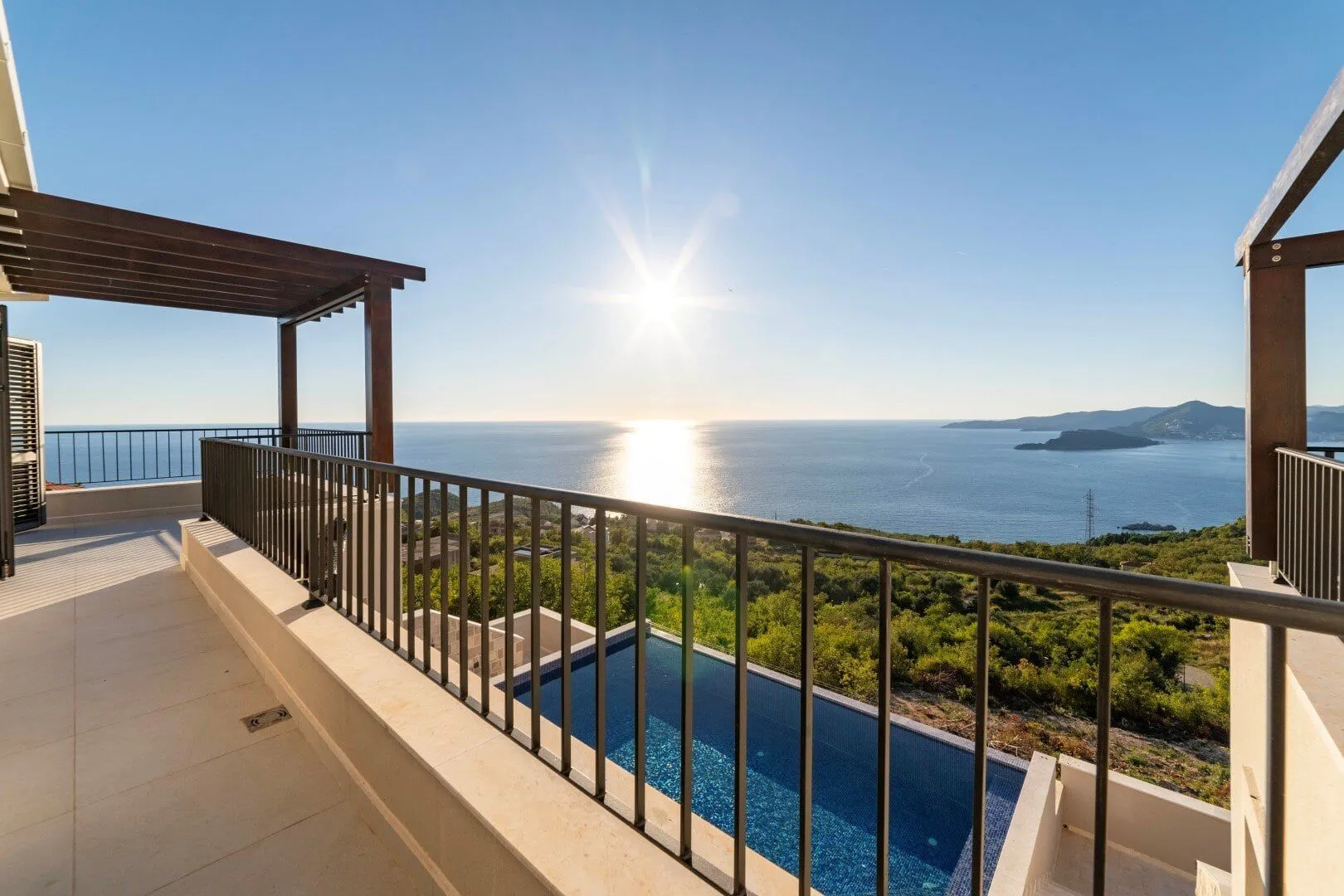 Sale, house, 420m², Blizikuće, Budva