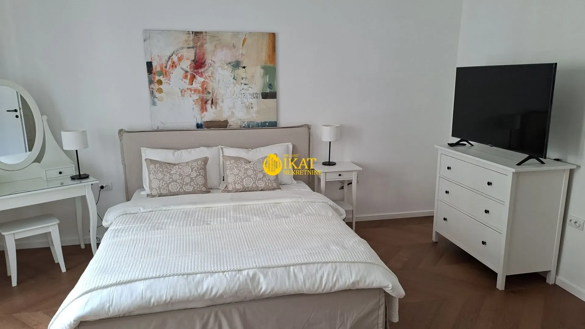 Sale, three bedroom apartment, 110m², Savski Venac, Beograd