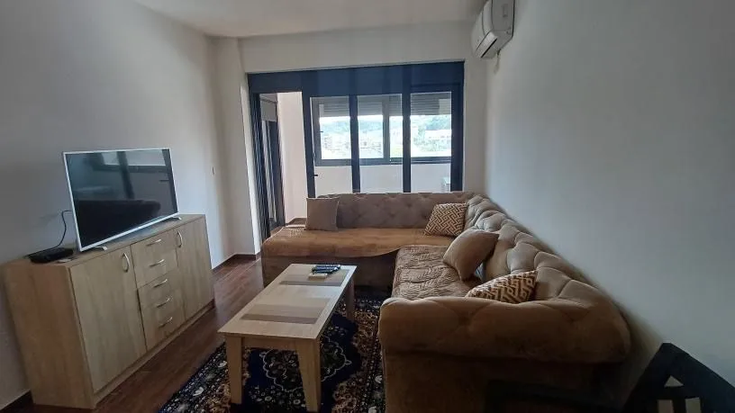 Izdavanje, jednosoban stan, 50m², Ulcinj, Crna Gora