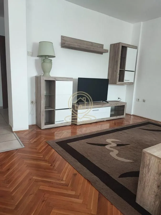 Izdavanje, dvosoban stan, 62m², Grbavica, Novi Sad Sve Podlokacije