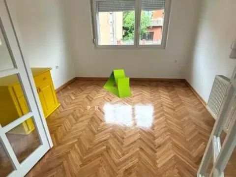 Izdavanje, poslovni prostor, 80m², Pantelej, Niš - image 2