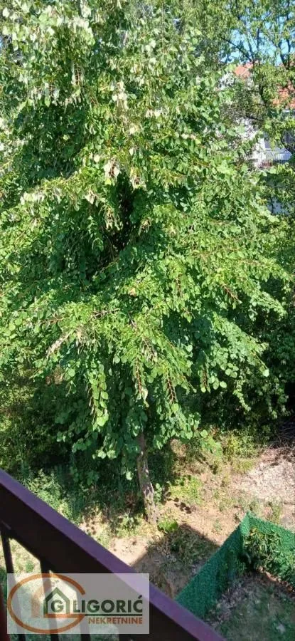 Prodaja, trosoban stan, 76m², Cerak, Beograd