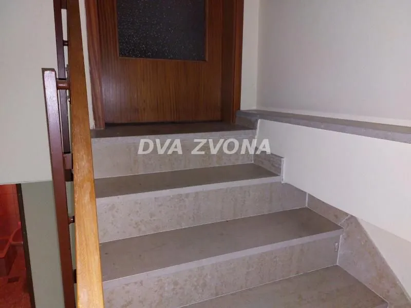Prodaja, kuća, 400m², Sremska Kamenica, Petrovaradin