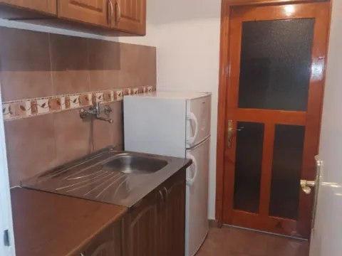 Izdavanje, dvosoban stan, 41m², Banovo Brdo, Beograd - image 8