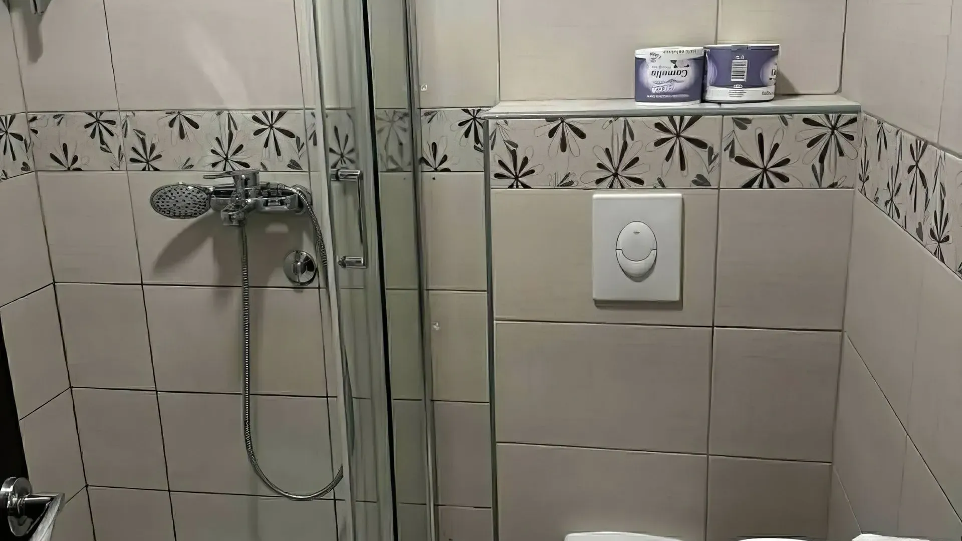 Izdavanje, jednosoban stan, 32m², Rafailovići, Budva