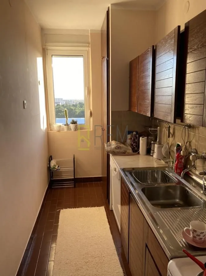 Rent, one bedroom apartment, 42m², Blok 6, Podgorica
